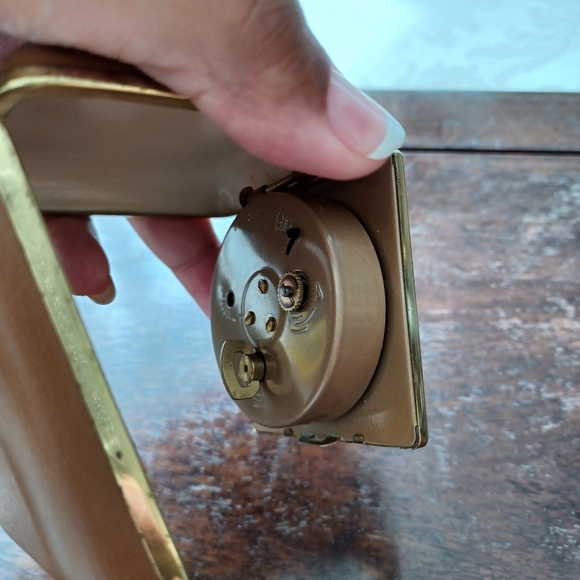 Antique Linden Foldable Travel Clock - Picture 5 of 9